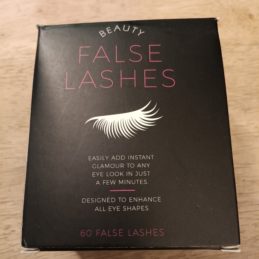 60 ea False Lashes - Black
